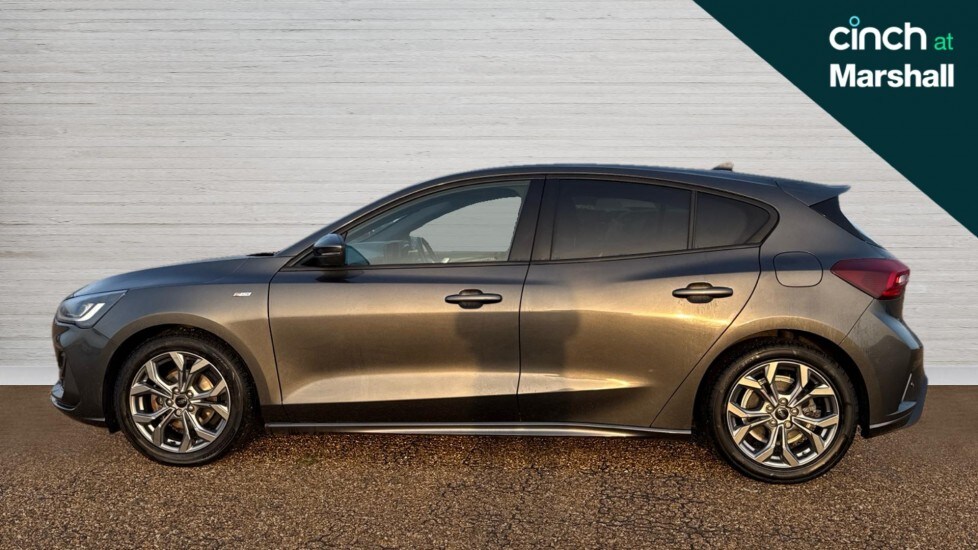 Used Ford Focus 2023 for sale - 76008098: Photo 6