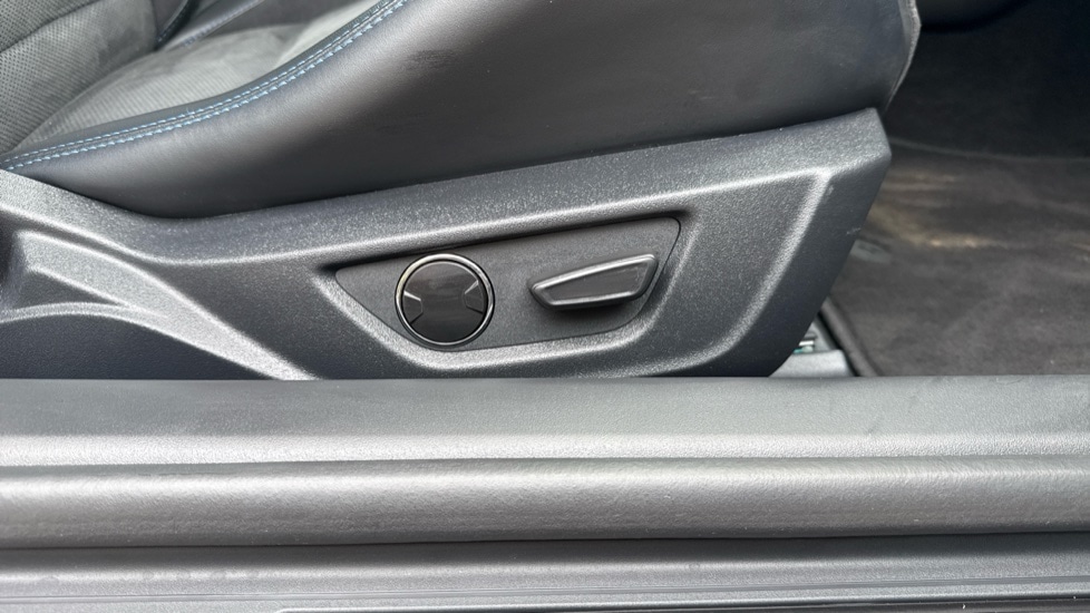 Used Ford Mustang 2025 for sale - 76869117: Photo 33