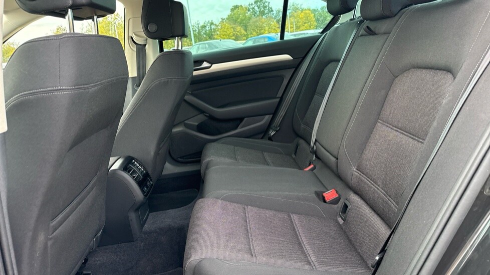 Used Volkswagen Passat 2018 for sale - 76372996: Photo 14