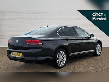 Used Volkswagen Passat 2018 for sale - 76372996: Photo