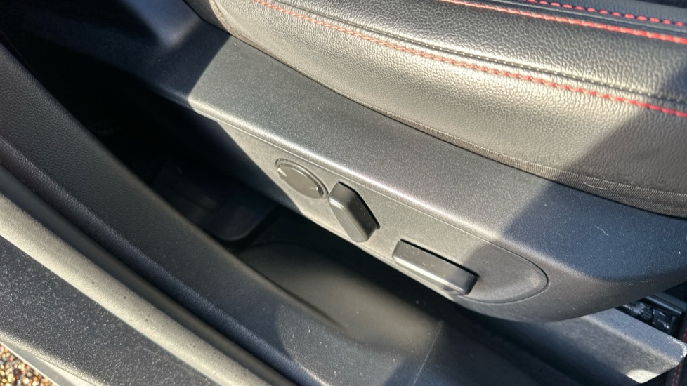 Used Ford Kuga 2024 for sale - 76873596: Photo 35