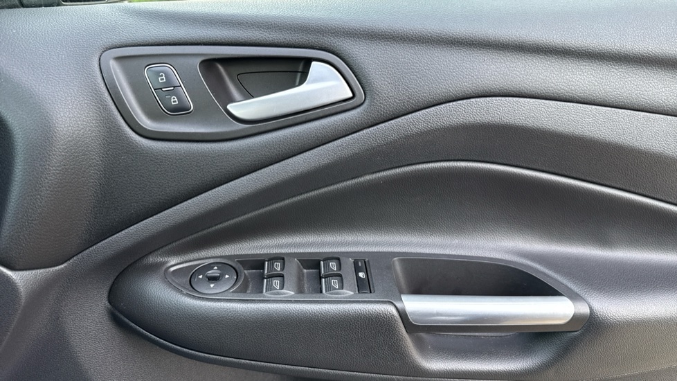 Used Ford Kuga 2017 for sale - 76112226: Photo 29