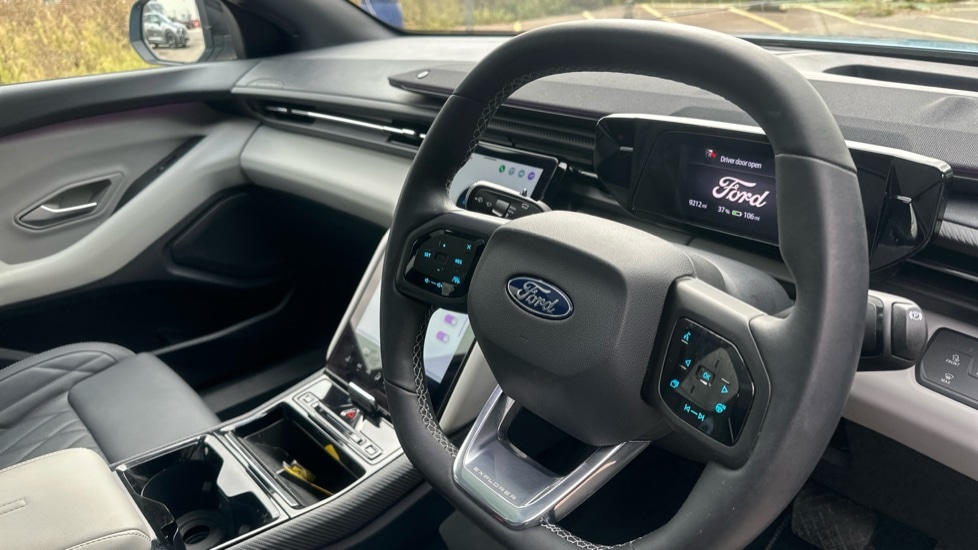 Used Ford Explorer 2024 for sale - 76868861: Photo 12