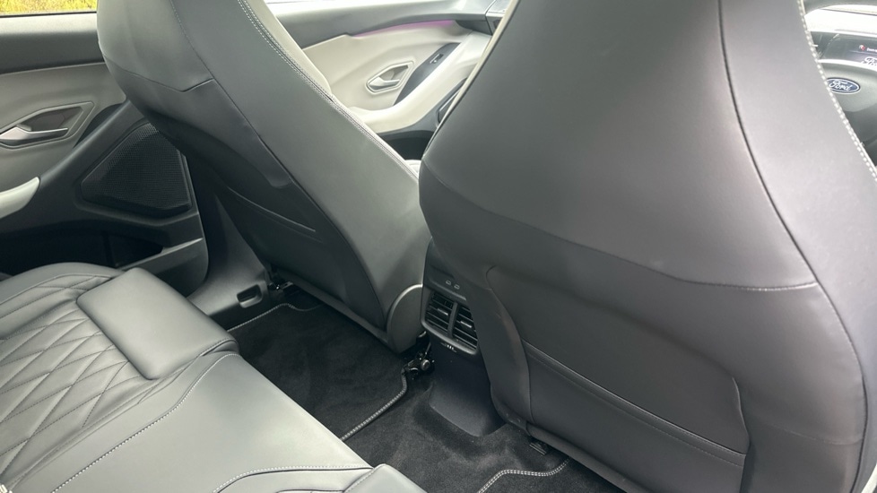 Used Ford Explorer 2024 for sale - 76868861: Photo 14