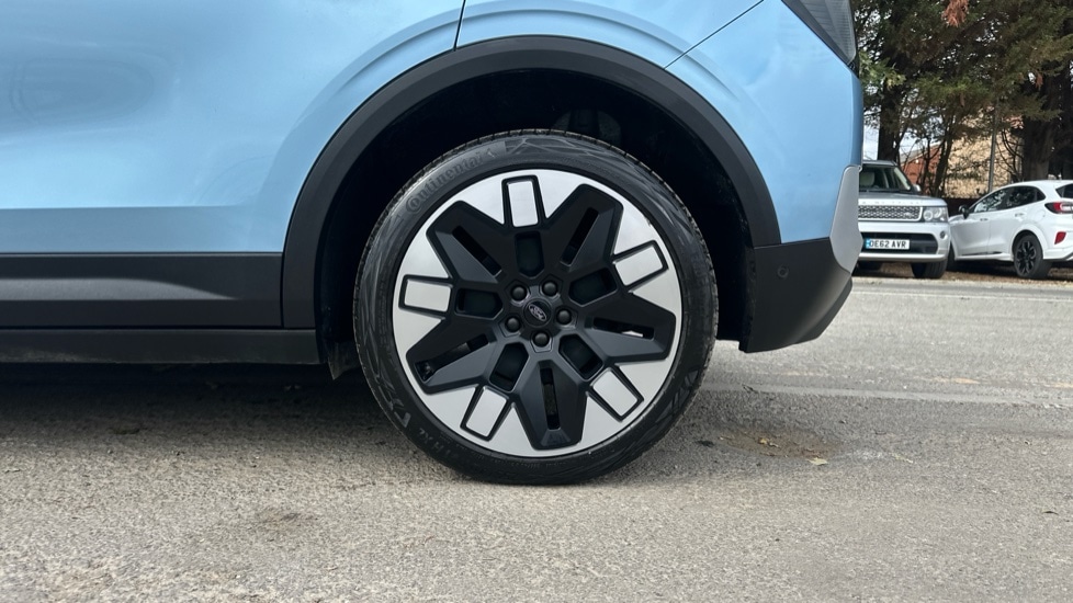 Used Ford Explorer 2024 for sale - 76868861: Photo 18