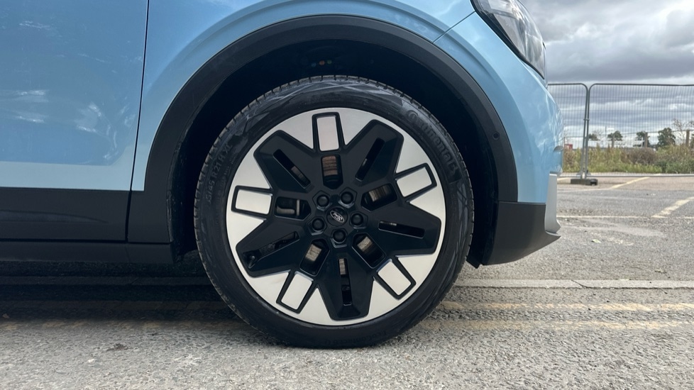 Used Ford Explorer 2024 for sale - 76868861: Photo 20