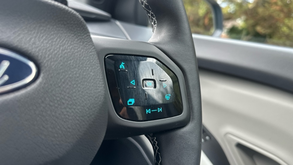 Used Ford Explorer 2024 for sale - 76868861: Photo 21