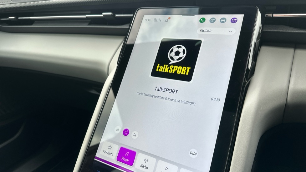 Used Ford Explorer 2024 for sale - 76868861: Photo 31