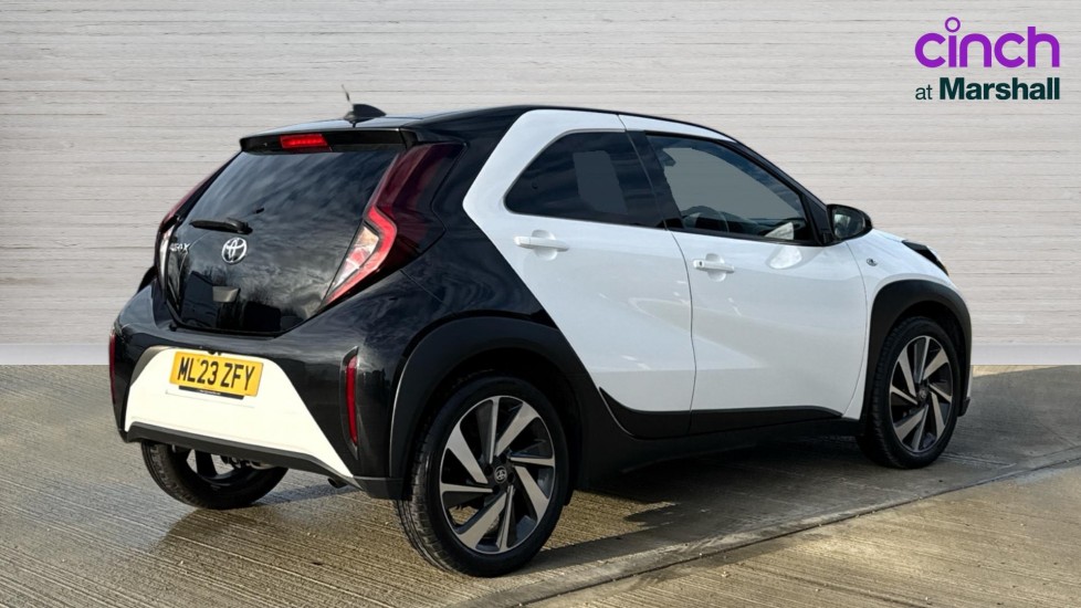 Used Toyota Aygo X 2023 for sale - 76874281: Photo 3