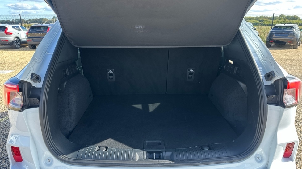 Used Ford Kuga 2022 for sale - 76870476: Photo 15