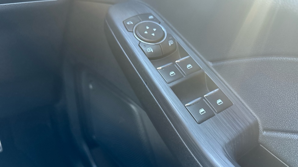 Used Ford Kuga 2022 for sale - 76870476: Photo 21