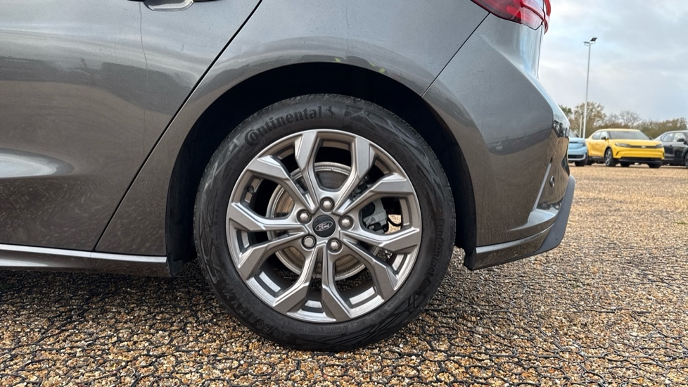 Used Ford Focus 2023 for sale - 76872441: Photo 18