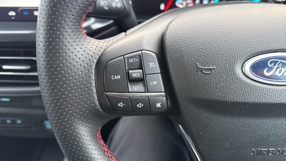 Used Ford Focus 2023 for sale - 76872441: Photo 22