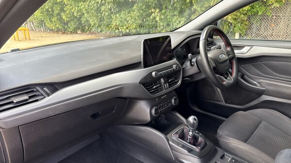 Used Ford Focus 2022 for sale - 75675322: Photo 10