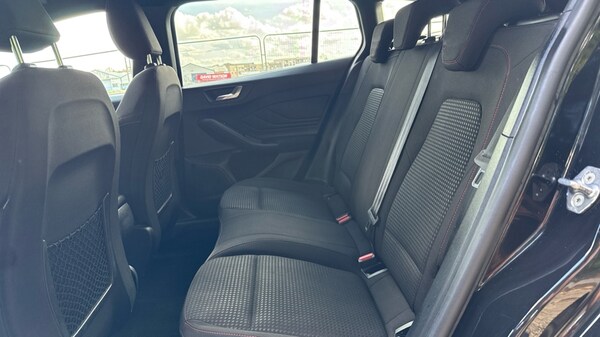 Used Ford Focus 2022 for sale - 75675322: Photo 14