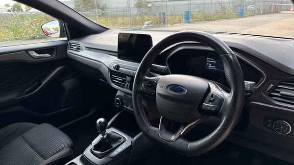 Used Ford Focus 2022 for sale - 75675322: Photo 9