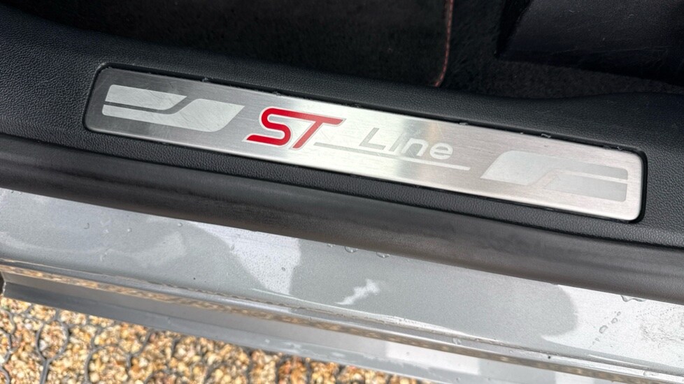 Used Ford Kuga 2020 for sale - 76630229: Photo 32