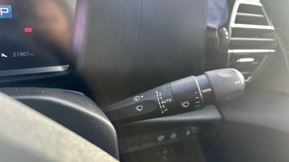 Used Citroen C4 2021 for sale - 76874412: Photo 25