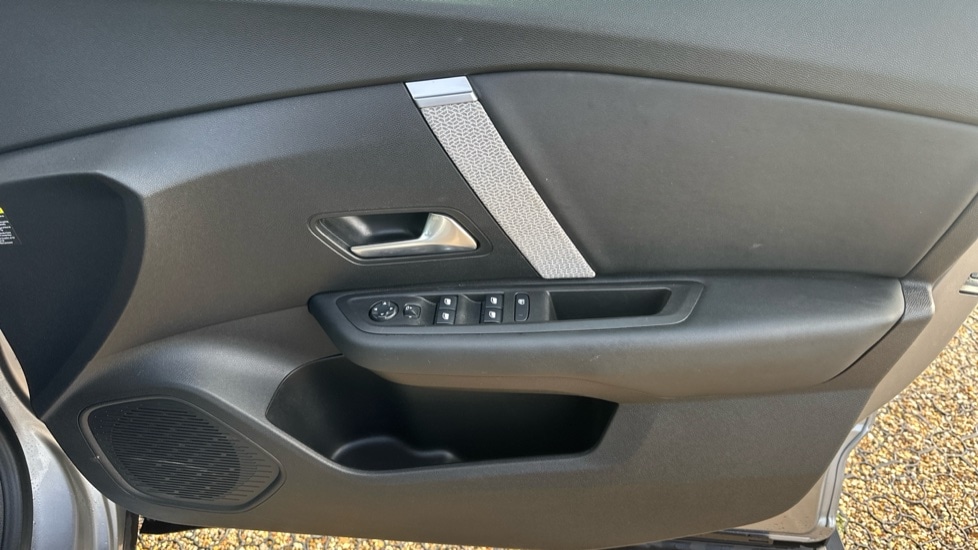 Used Citroen C4 2021 for sale - 76874412: Photo 31