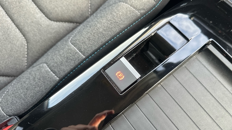 Used Citroen C4 2021 for sale - 76874412: Photo 40