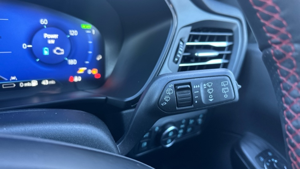 Used Ford Kuga 2024 for sale - 76954465: Photo 23