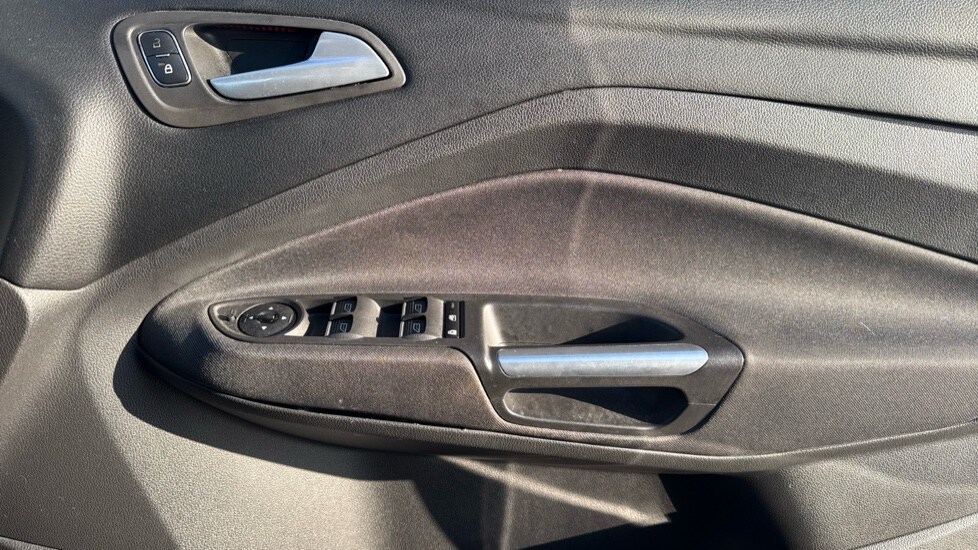 Used Ford C-Max 2016 for sale - 76954295: Photo 28