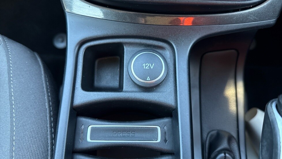 Used Ford C-Max 2016 for sale - 76954295: Photo 34