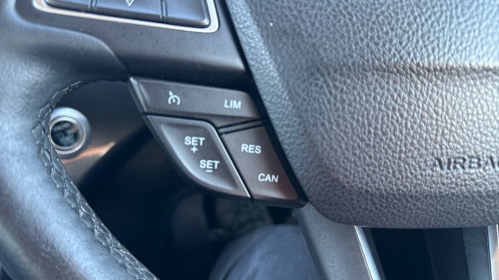 Used Ford C-Max 2016 for sale - 76954295: Photo 40