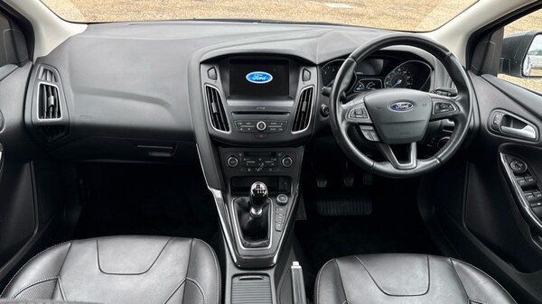 Used Ford Focus 2017 for sale - 76273009: Photo 11