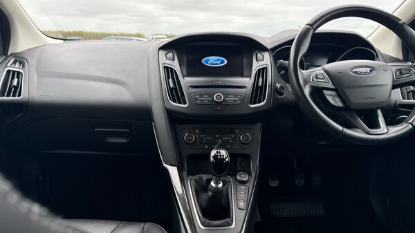 Used Ford Focus 2017 for sale - 76273009: Photo 12