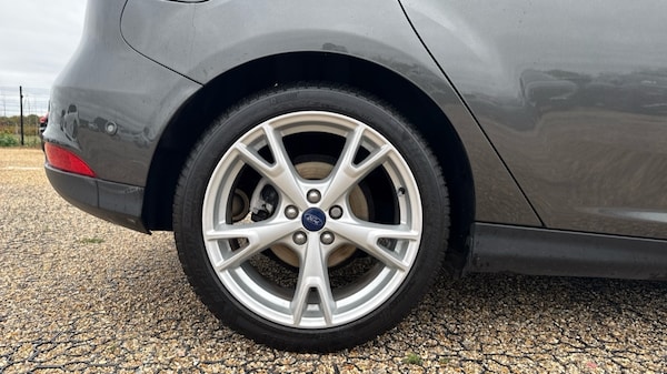 Used Ford Focus 2017 for sale - 76273009: Photo 19