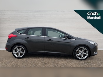 Used Ford Focus 2017 for sale - 76273009: Photo 2