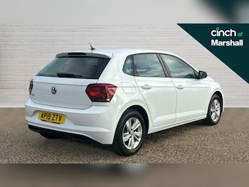 Used Volkswagen Polo 2019 for sale - 76652499: Photo