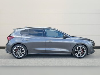 Used Ford Focus 2023 for sale - 75702532: Photo