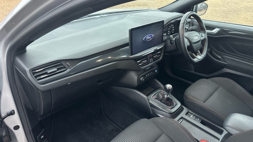 Used Ford Focus 2023 for sale - 76873040: Photo 10