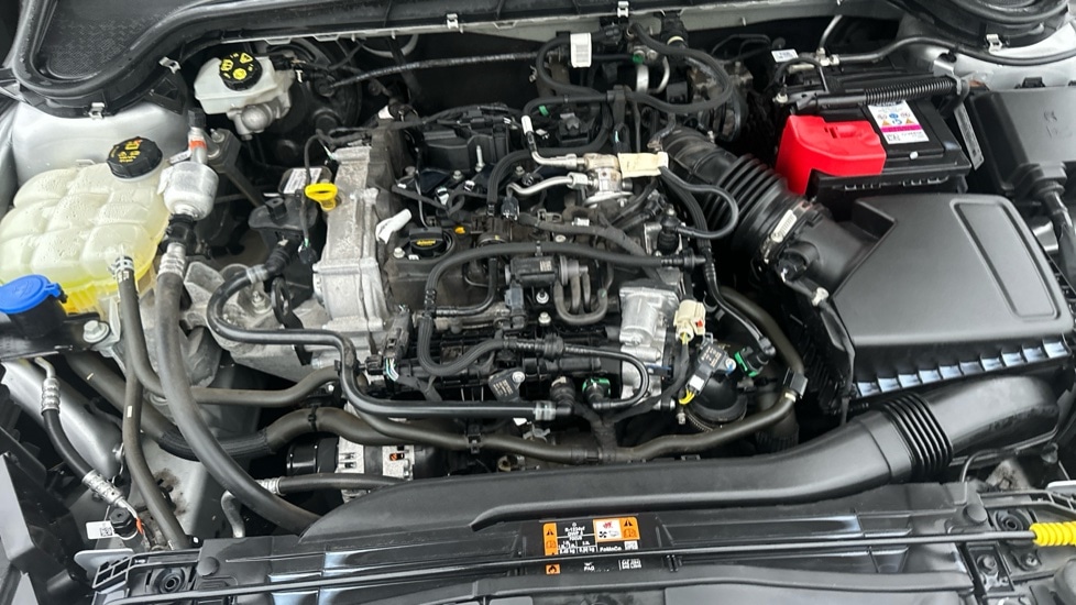 Used Ford Focus 2023 for sale - 76873040: Photo 16