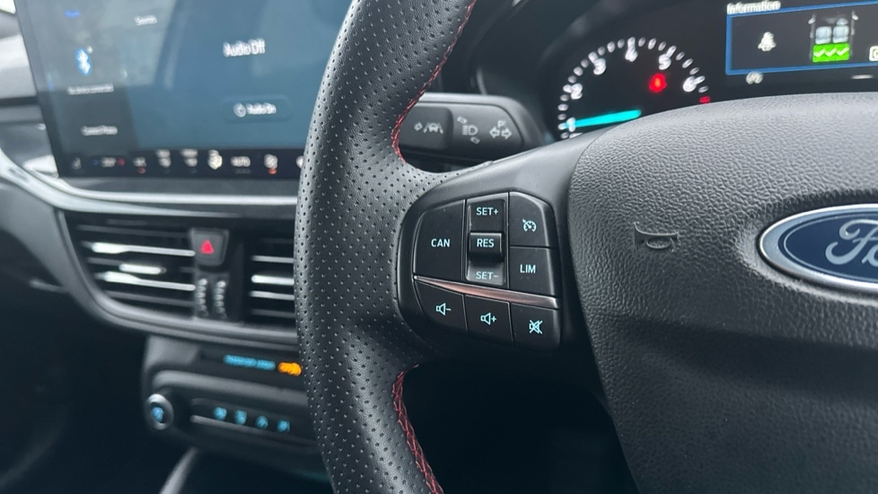 Used Ford Focus 2023 for sale - 76873040: Photo 22