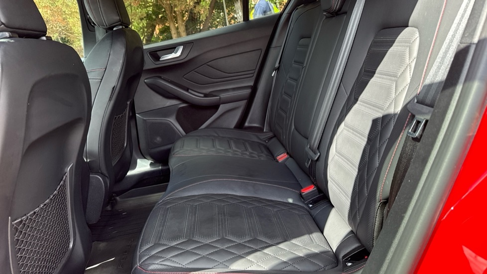 Used Ford Focus 2022 for sale - 76868998: Photo 14