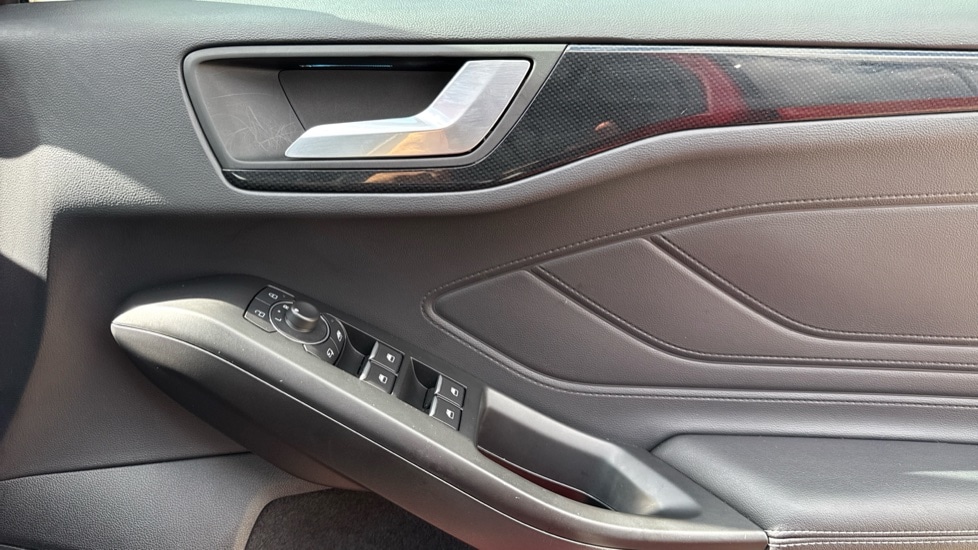 Used Ford Focus 2022 for sale - 76868998: Photo 31