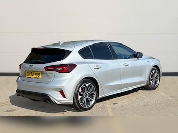 Used Ford Focus 2022 for sale - 76007941: Photo 3