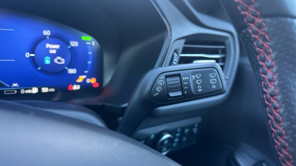 Used Ford Kuga 2024 for sale - 76872435: Photo 23