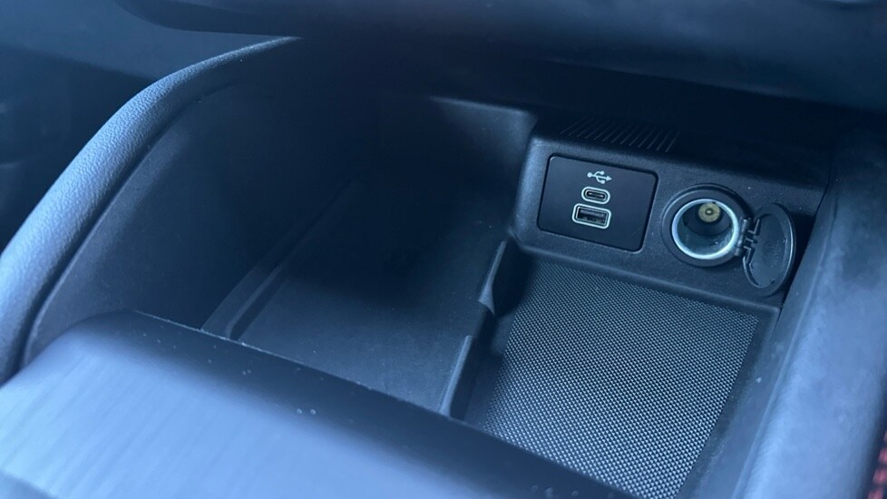 Used Ford Kuga 2024 for sale - 76872435: Photo 35