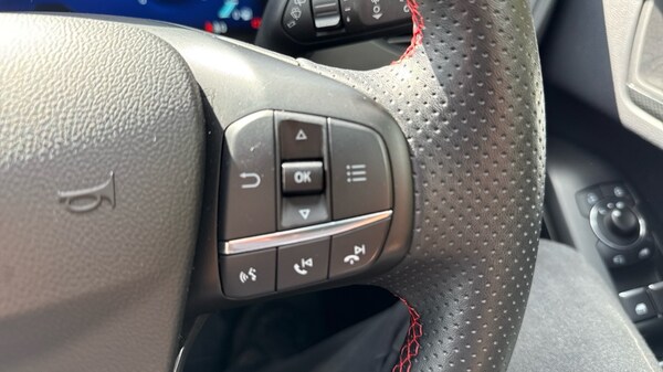 Used Ford Focus 2022 for sale - 75660364: Photo 24