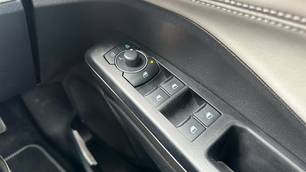 Used Ford Puma 2025 for sale - 76400829: Photo 44