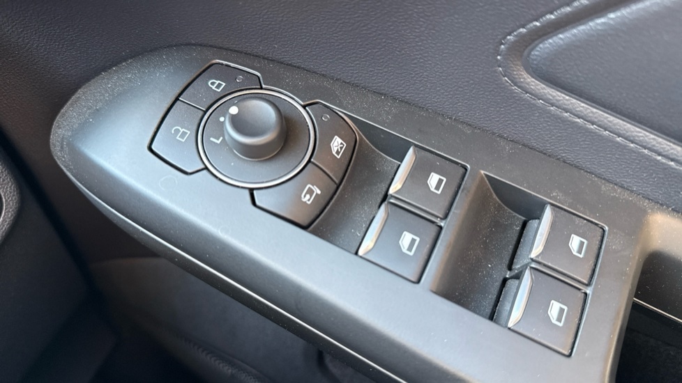 Used Ford Focus 2023 for sale - 76007948: Photo 38
