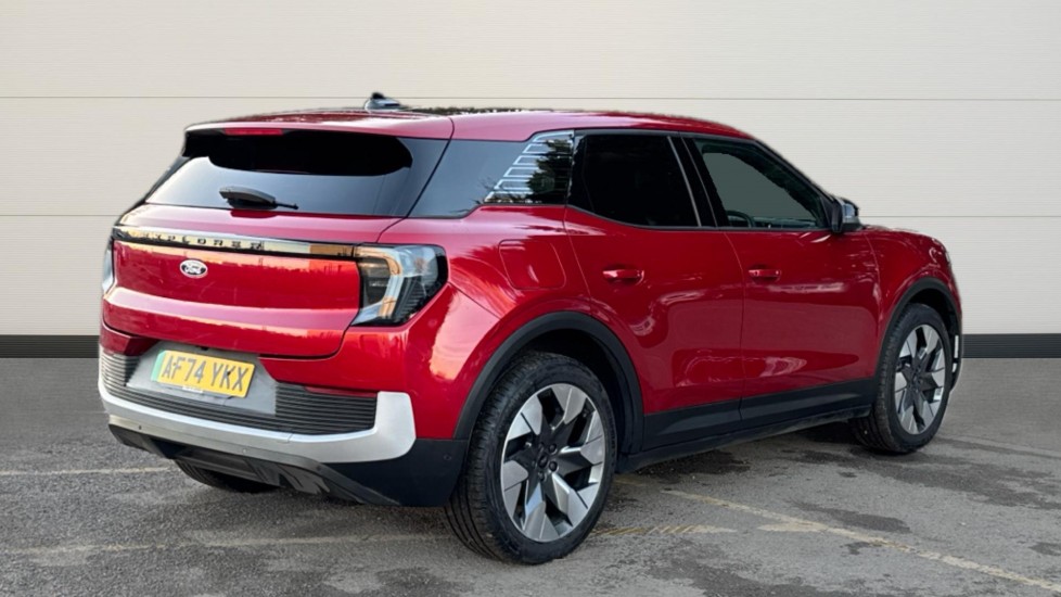 Used Ford Explorer 2024 for sale - 76888867: Photo 3