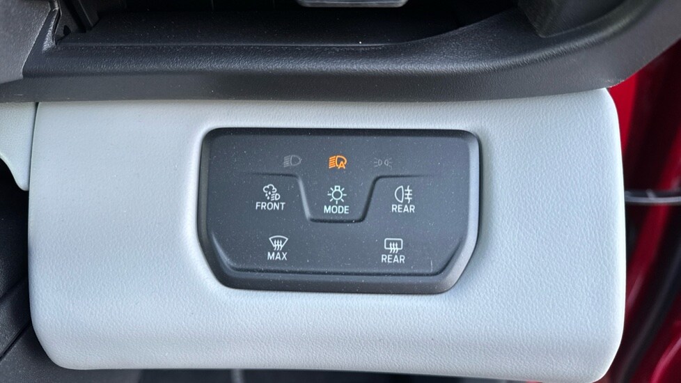 Used Ford Explorer 2024 for sale - 76888867: Photo 35