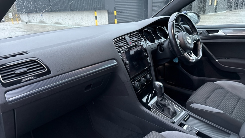 Used Volkswagen Golf 2020 for sale - 77055650: Photo 10