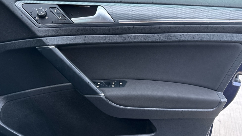 Used Volkswagen Golf 2020 for sale - 77055650: Photo 32