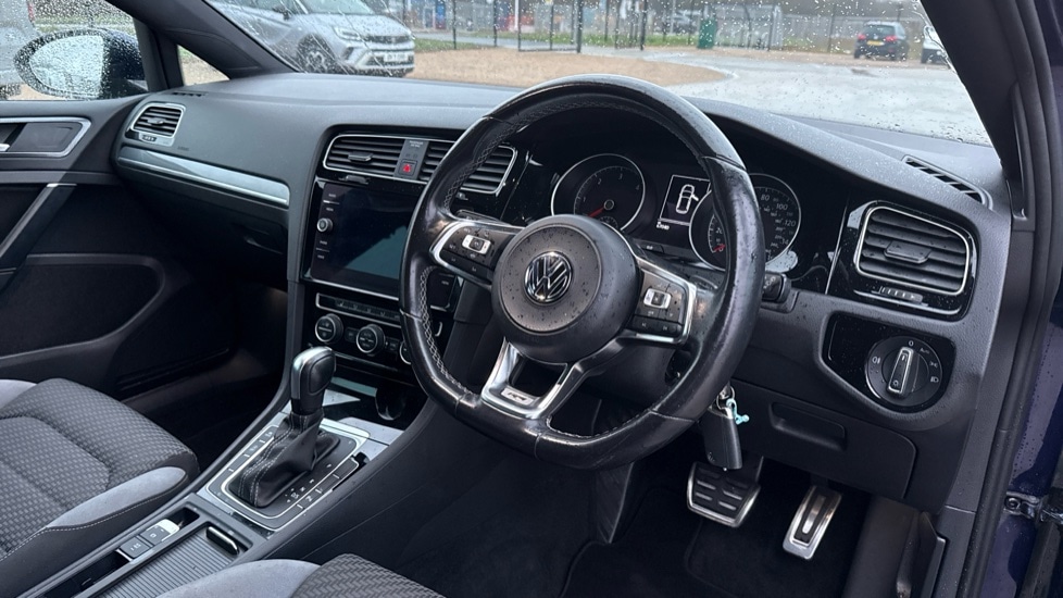 Used Volkswagen Golf 2020 for sale - 77055650: Photo 9